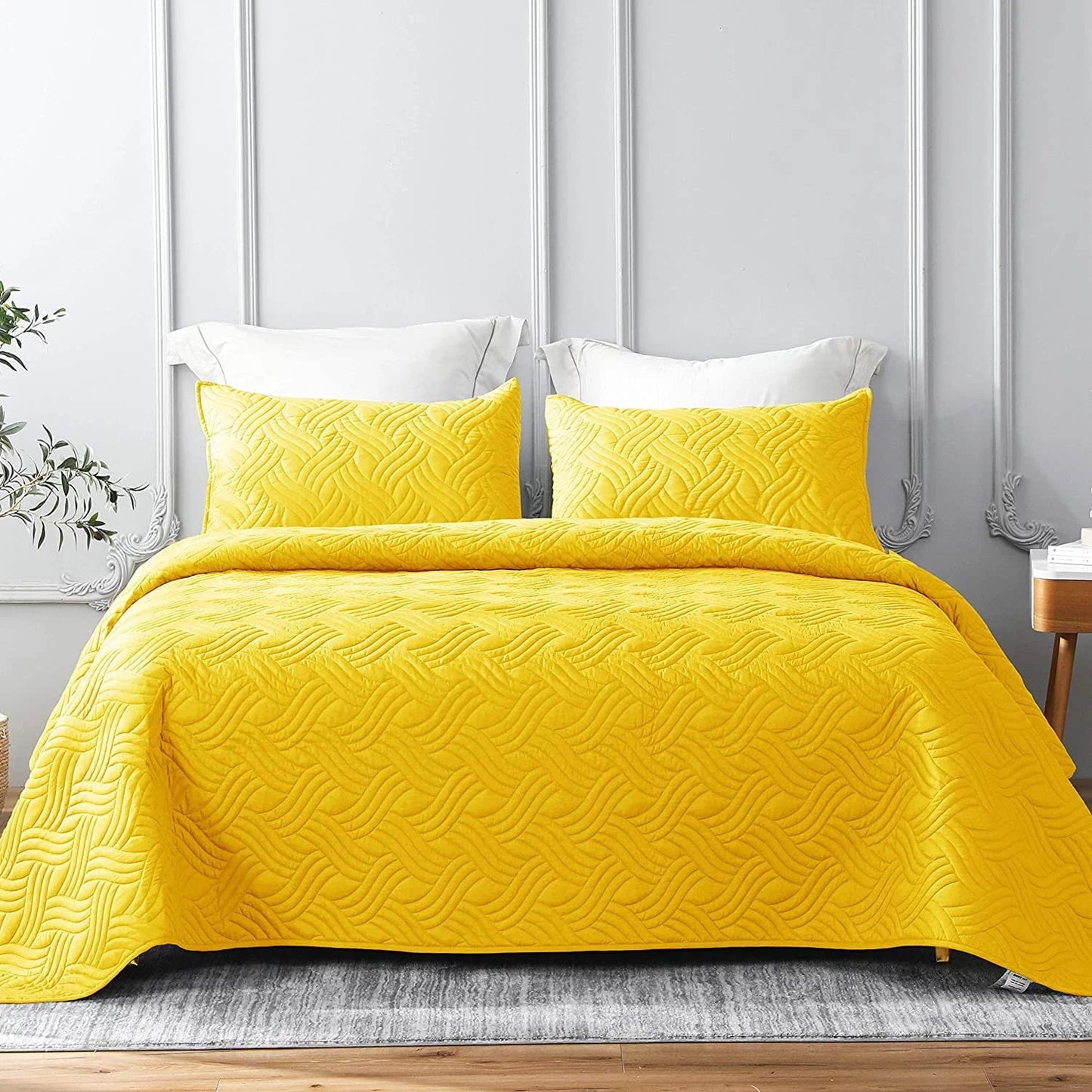 Whale Flotilla Quilt Set Twin Size, Soft Microfiber Lightweight Bedspread Coverlet Bed Cover (Wave Pattern) for All Seasons, Yellow, 2 Pieces (Includes 1 Quilt, 1 Sham)