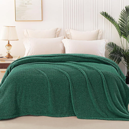 Whale Flotilla Twin Size Fuzzy Fleece Blanket, Fluffy Warm Soft Jacquard Bed Blankets for Fall Winter, Lightweight and Cozy, 60x80 Inch, Deep Green