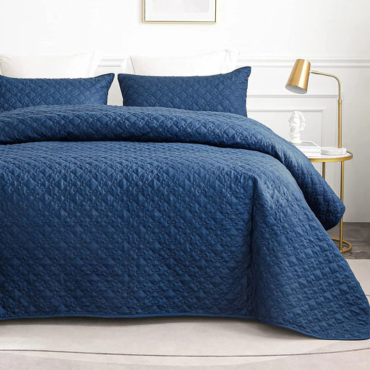 Whale Flotilla Quilt Set King Size, Soft Microfiber Lightweight Bedspread Coverlet Bed Cover (Diamond Pattern) for All Seasons, Navy, 3 Pieces (Includes 1 Quilt, 2 Shams)