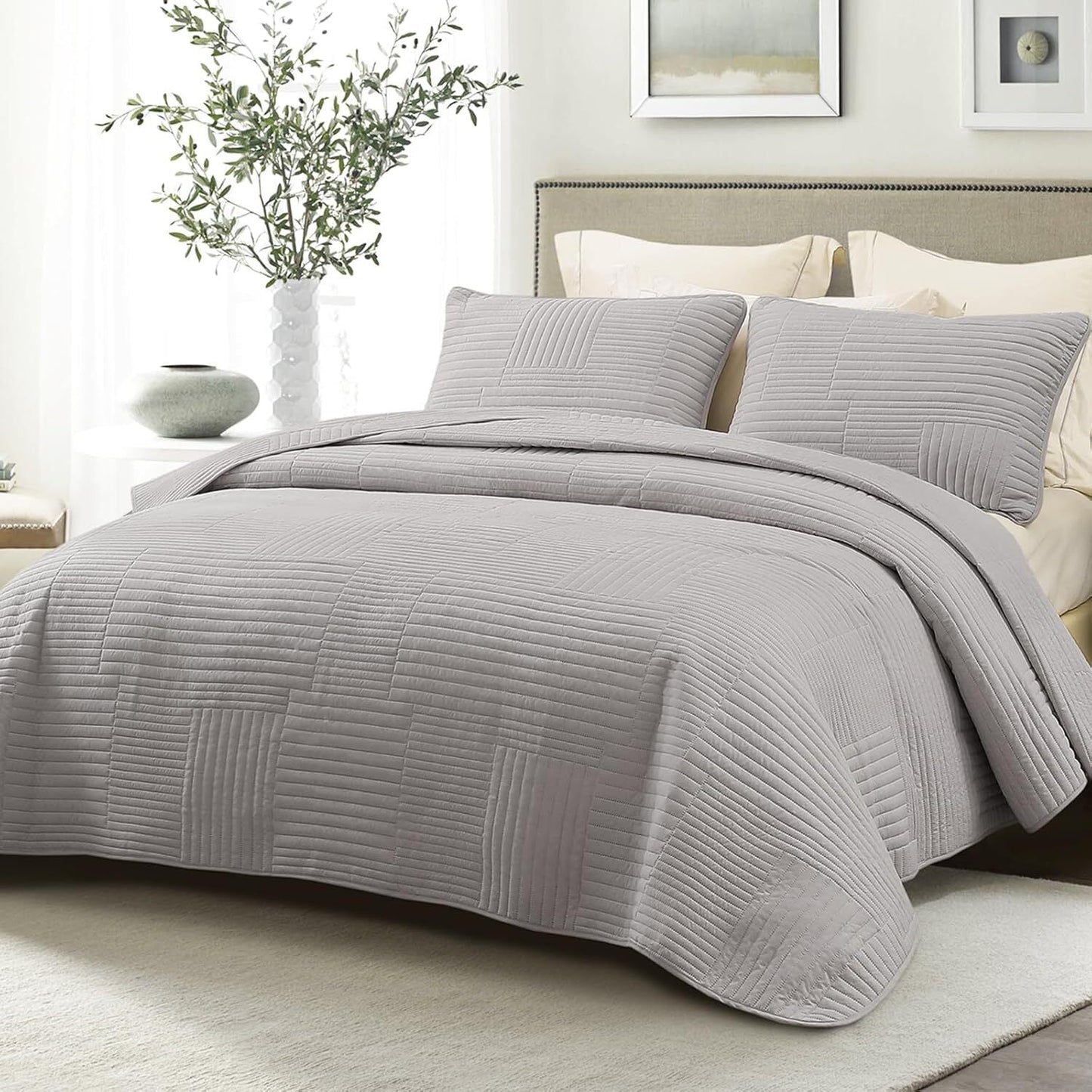 Whale Flotilla California King Quilt Set, Soft Oversized Quilts Bedspread Coverlet Striped Pattern, Lightweight Reversible Bedding Sets for All Seasons with Pillow Shams, 104x112 Inches, Light Grey