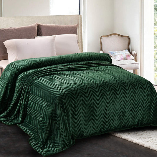 Whale Flotilla Flannel Fleece Queen Size(90x90 Inch) Lightweight Bed Blanket, Soft Velvet Bedspread Plush Fluffy Coverlet Chevron Design Decorative Blanket for All Seasons, Dark Green