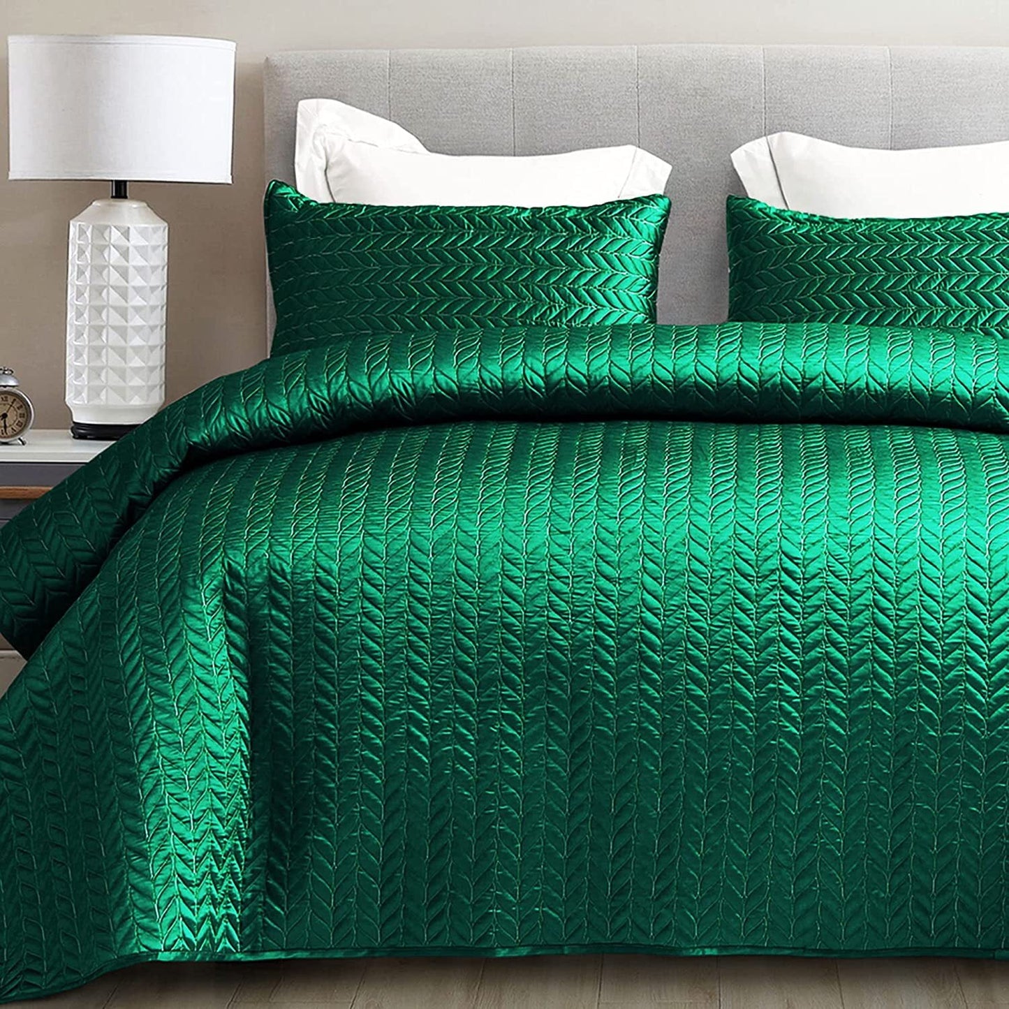 Whale Flotilla 3-Piece Silk Satin Quilt Set King Size, Reversible Lightweight Coverlet Bedspreads Bedding Set with Pillow Shams, Deep Green