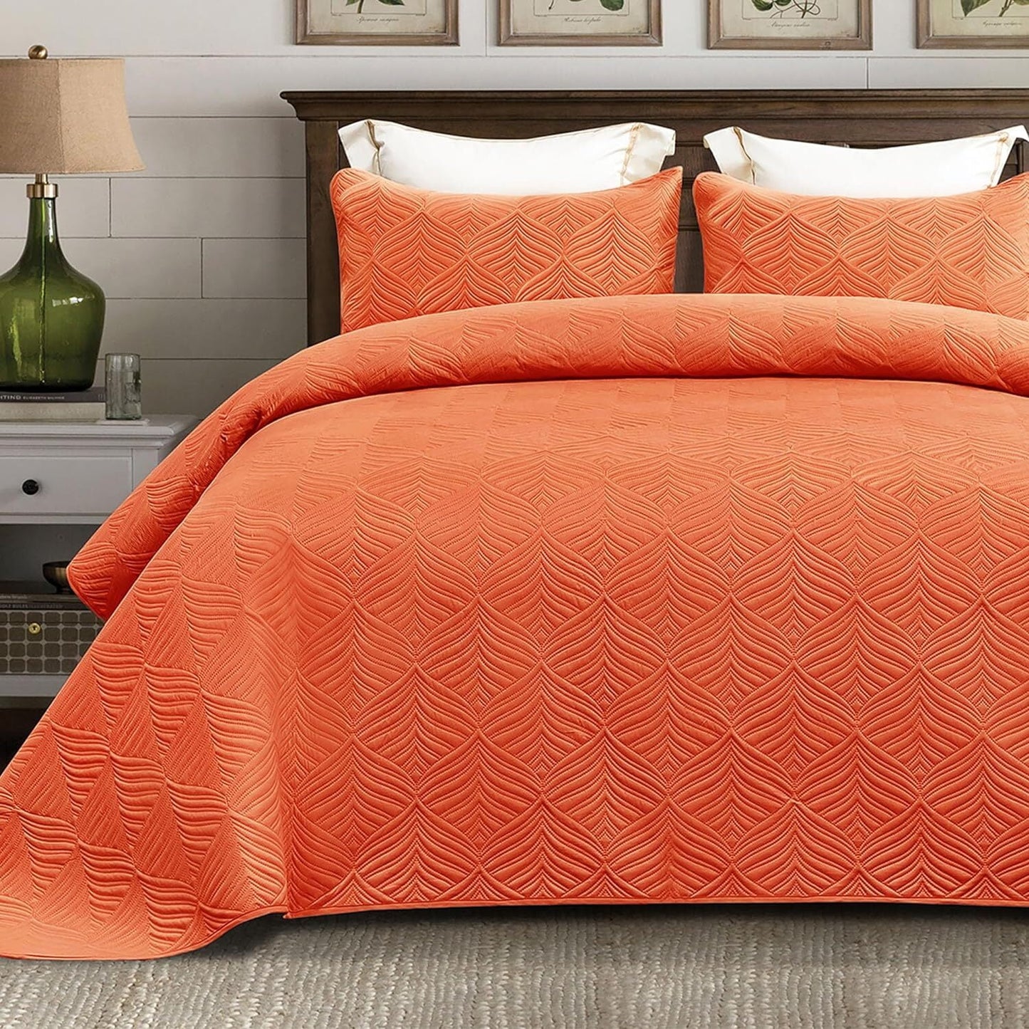 Whale Flotilla 3-Piece King Size Quilt Set, Soft Ultrasonic Embossed Bedding Set, Lightweight Bedspread Coverlet with Vintage Pattern, Reversible Bed Cover for All Seasons, Vintage Burnt Orange