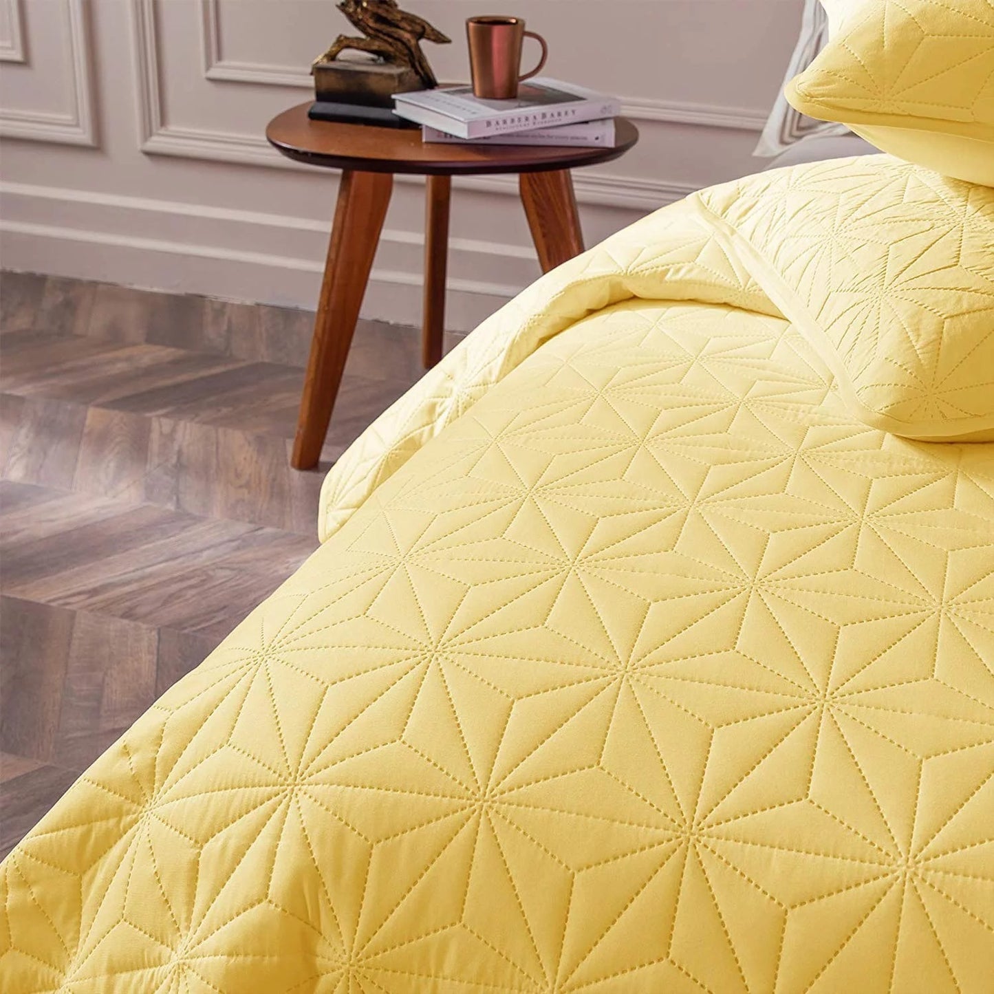 Whale Flotilla Microfiber Twin Size (68x88 inches) Quilt Set Lightweight Quilted Bedspreads Coverlets Set with Stars Pattern, Yellow, 2 Piece (1 Quilt, 1 Sham)