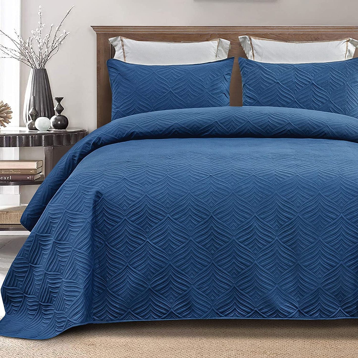 Whale Flotilla 3-Piece California King Size Quilt Set, Soft Ultrasonic Embossed Bedding Set, Lightweight Bedspread Coverlet with Vintage Pattern, Reversible Bed Cover for All Seasons, Vintage Navy