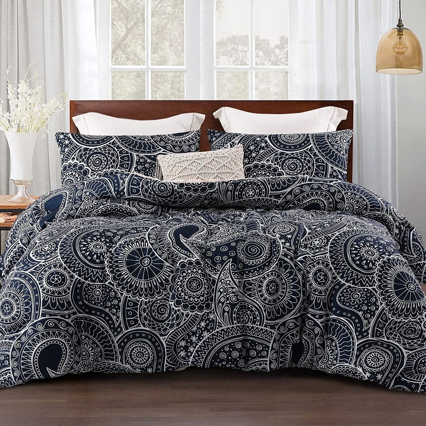 Whale Flotilla 3-Piece King Comforter Set, Soft Reversible Bedding Comforter Sets, Paisley Printed Down Alternative Comforter Duvet for All Seasons, Navy