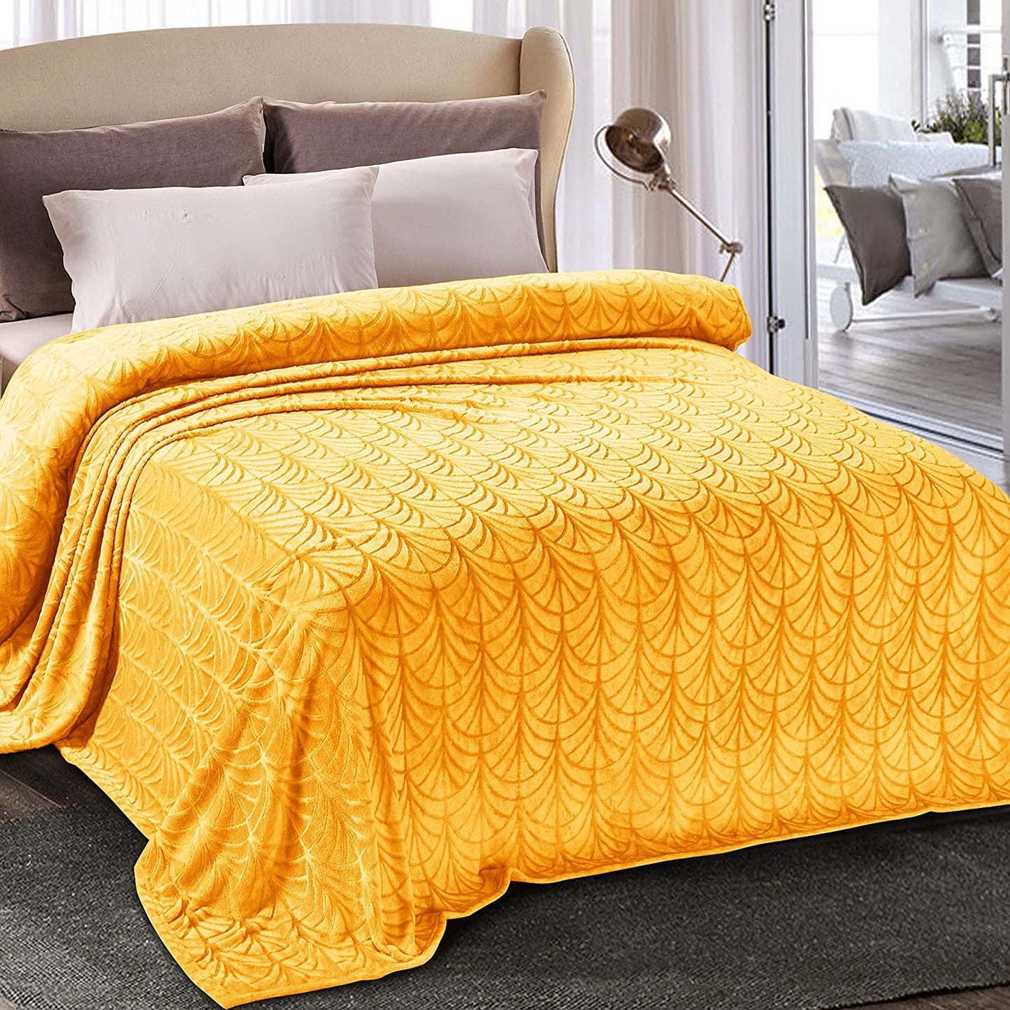 Whale Flotilla Flannel Fleece Twin Size(90x66 Inch) Lightweight Bed Blanket, Soft Velvet Bedspread Plush Fluffy Coverlet Palm Leaf Design Decorative Blanket for All Seasons, Lemon Yellow