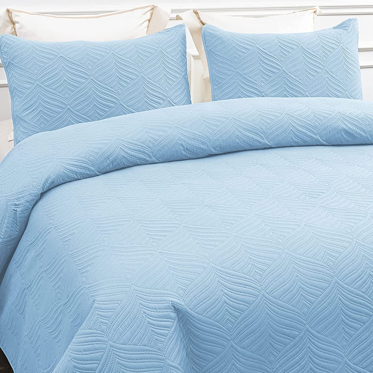 Whale Flotilla 3-Piece California King Size Quilt Set, Soft Ultrasonic Embossed Bedding Set, Lightweight Bedspread Coverlet with Vintage Pattern, Reversible Bed Cover for All Seasons, Vintage Blue