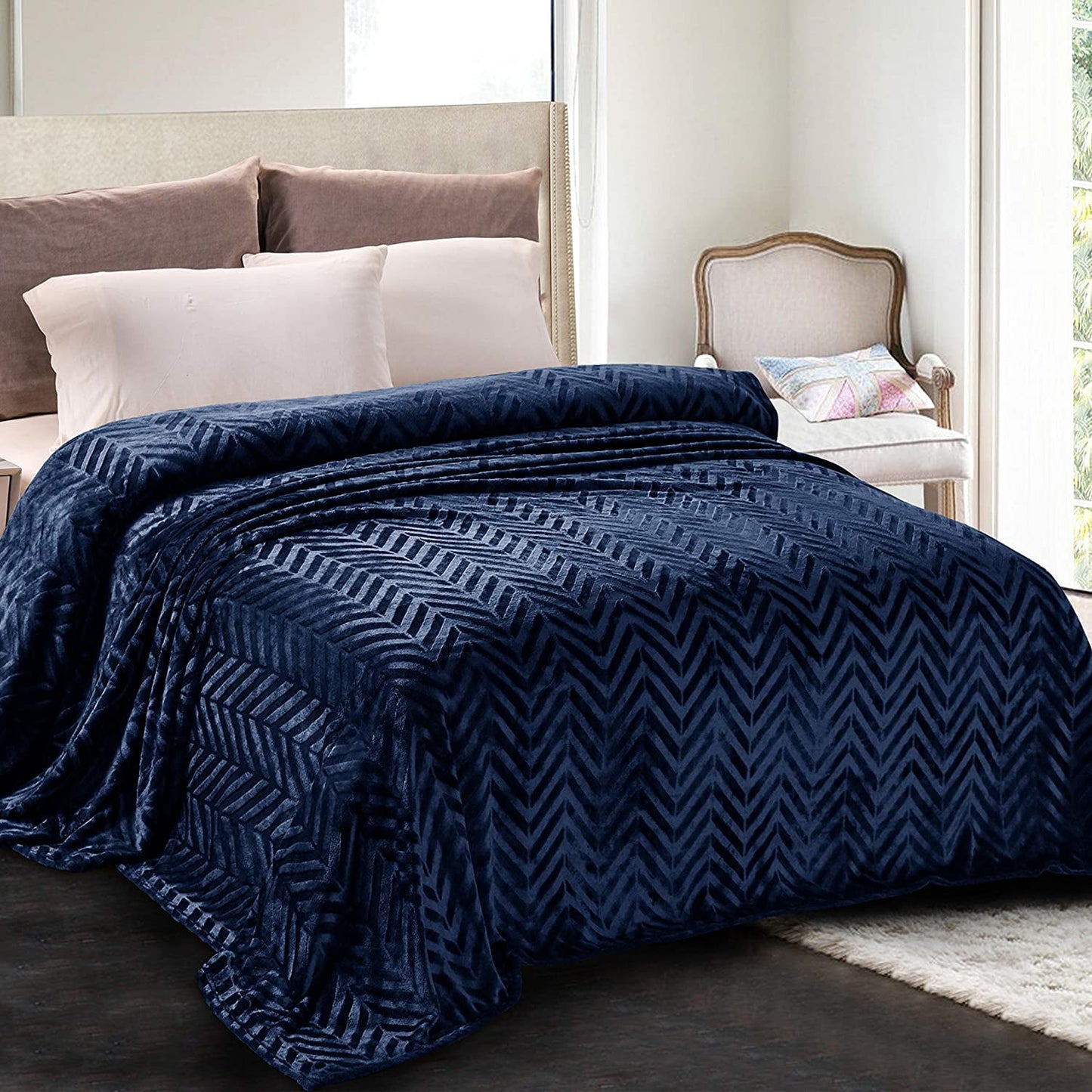 Whale Flotilla Flannel Fleece Twin Size(90x66 Inch) Lightweight Bed Blanket, Soft Velvet Bedspread Plush Fluffy Coverlet Chevron Design Decorative Blanket for All Seasons, Navy Blue