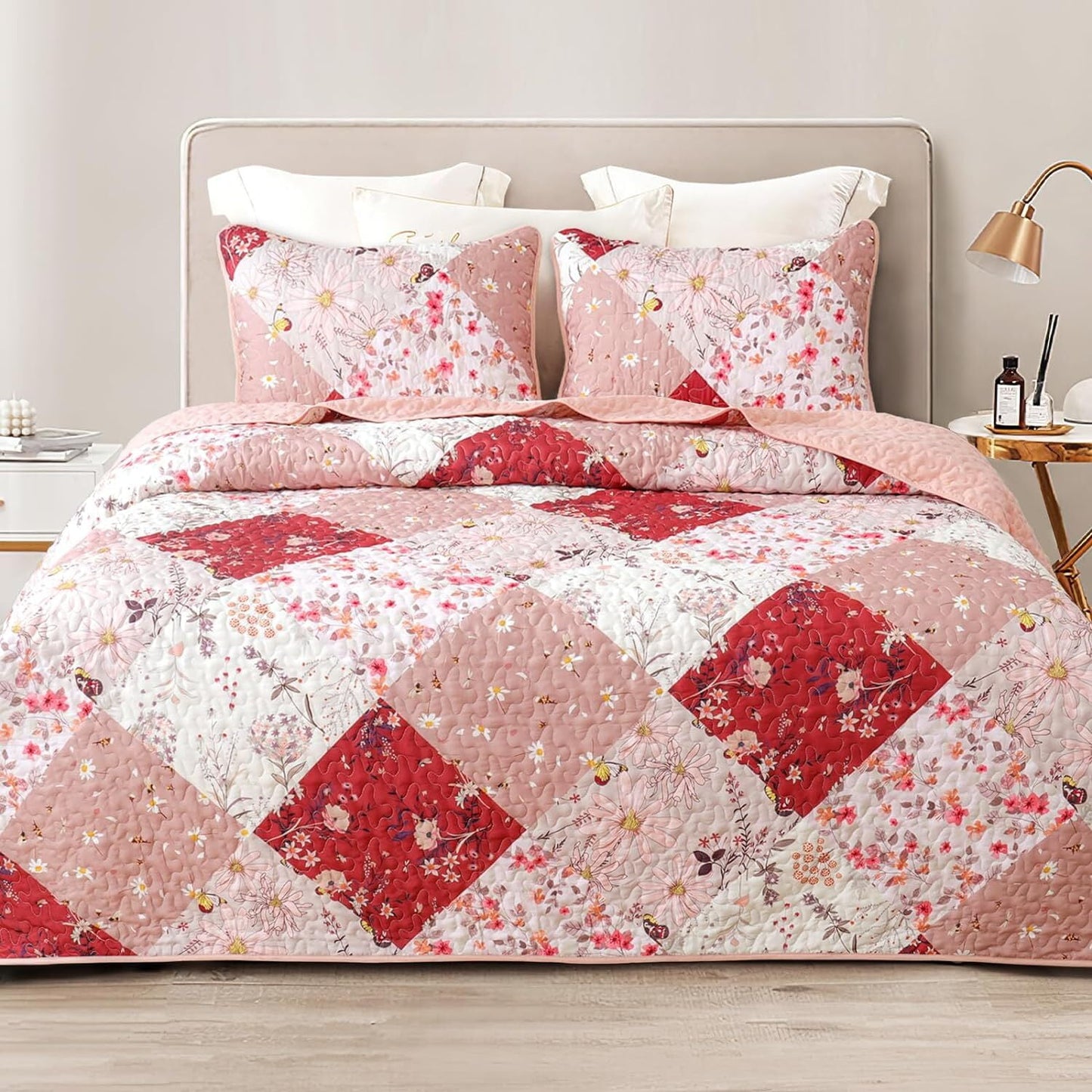 Whale Flotilla Reversible Patchwork Quilts Full/Queen Size, Lightweight Boho Printed Bedspreads Coverlets Quilt Bedding Set with 2 Pillow Shams for All Seasons, Red