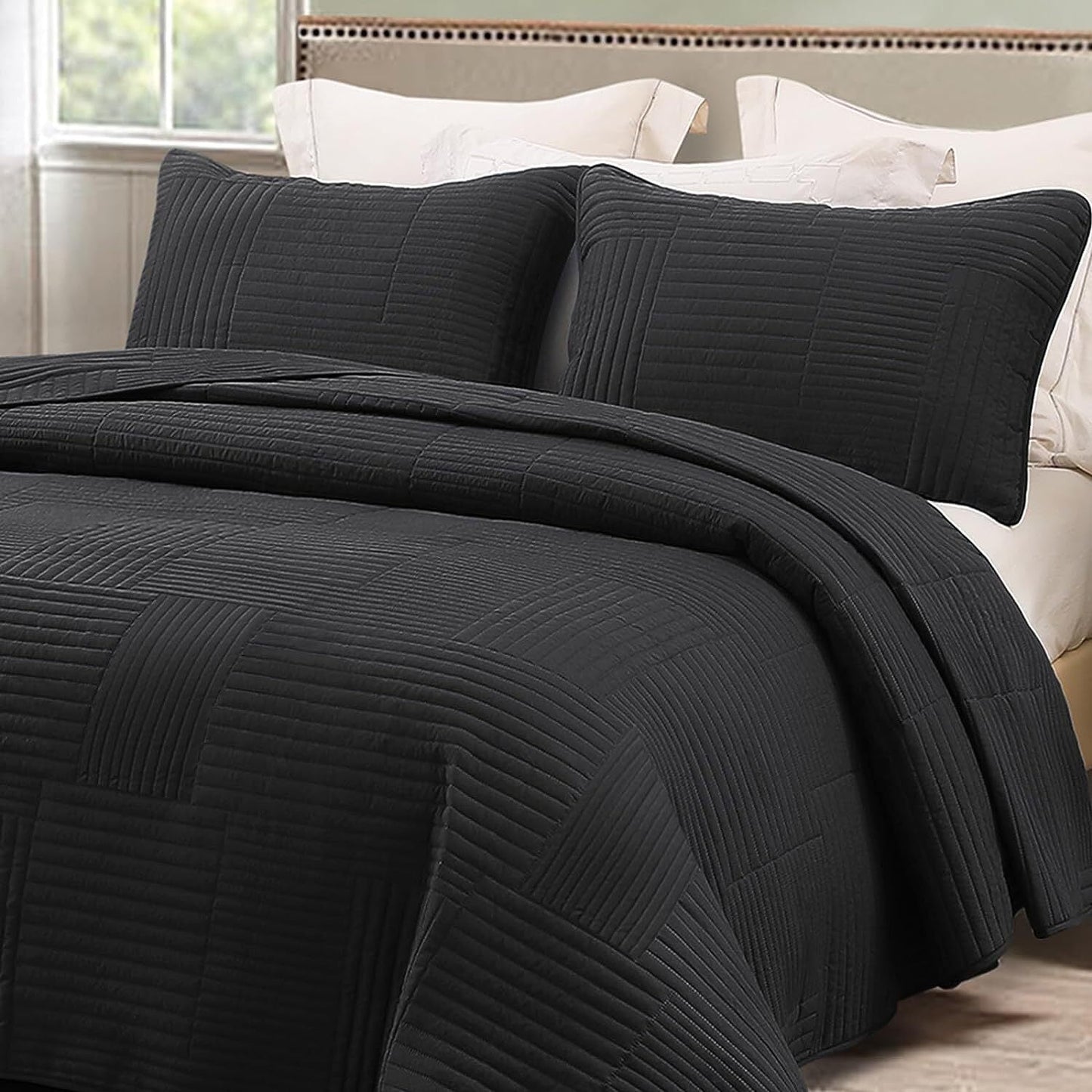 Whale Flotilla Twin Quilt Set, Soft and Lightweight Bedspreads Coverlet with Striped Pattern, Bedding Sets with Pillow Sham, Reversible Bed Cover for All Seasons, 68x88 Inches, Black Grid