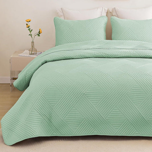 Whale Flotilla California King Quilt Set, Soft Oversized Quilts Bedspread Coverlet Embossed Pattern, Lightweight Reversible Bedding Sets for All Seasons with Pillow Shams, 104x112 Inches, Green