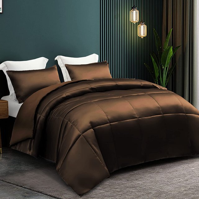 Whale Flotilla 3-Piece Reversible King Size Comforter Set/ Bedding Set, Soft Satin Comforter with 2 Satin Pillowcases, Lightweight Duvet Set for All Seasons, 90"X102", Brown